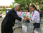 Present bicycles for unprivileged students with good studying result