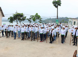 220 volunteers, members of Youth Union And pupils in Nhu Thanh district
