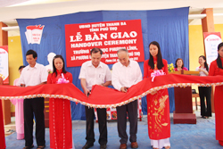 GD and preventative of Thanh Ba district people committee cut the ribbon
