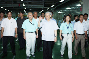 Visit of Mr. Nguyen Phu Trong General Secrectary to Thang Long Factory (Jun 2011)
