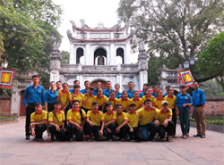 High school and university student visit Literature Temple(Ha Noi)